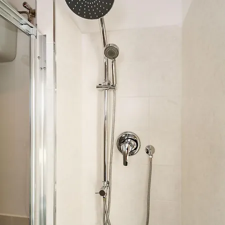 Girovagando Bed and Breakfast Γένοβα